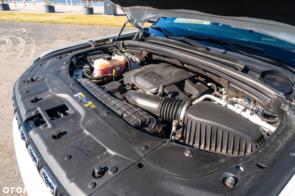 Jeep Grand Cherokee 5.7 V8 HEMI Summit - 25