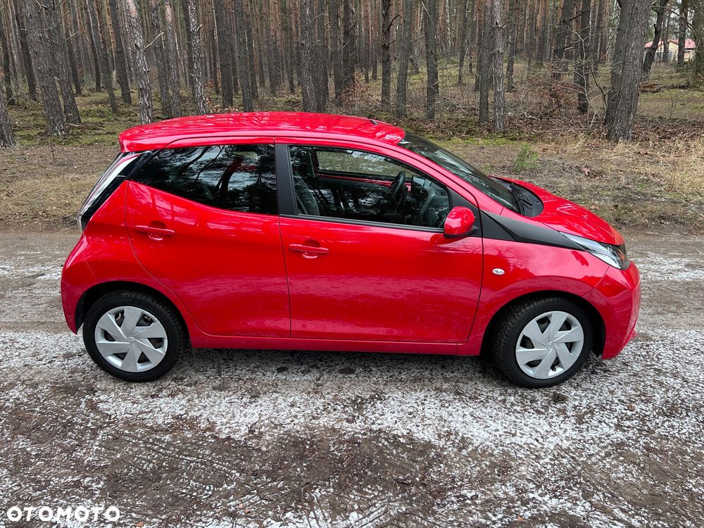 Toyota Aygo x-play - 3