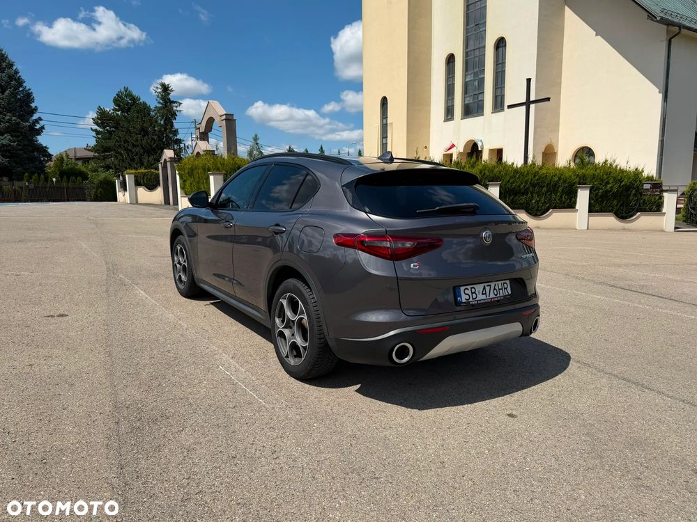 Alfa Romeo Stelvio 2.0 Turbo TI Q4 - 7