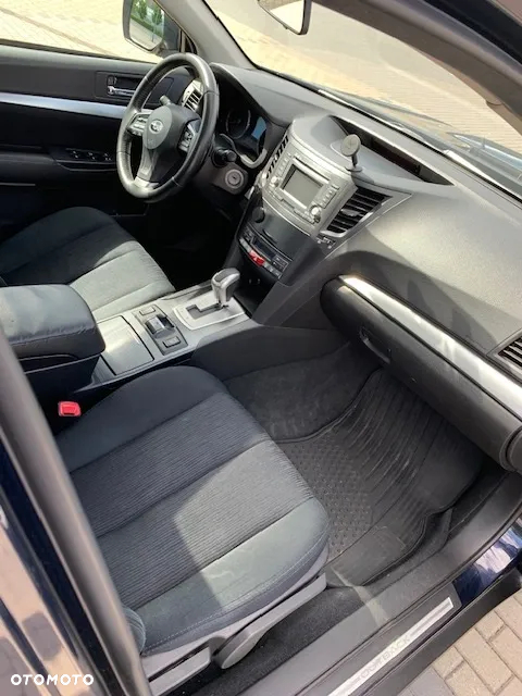 Subaru Outback - 32