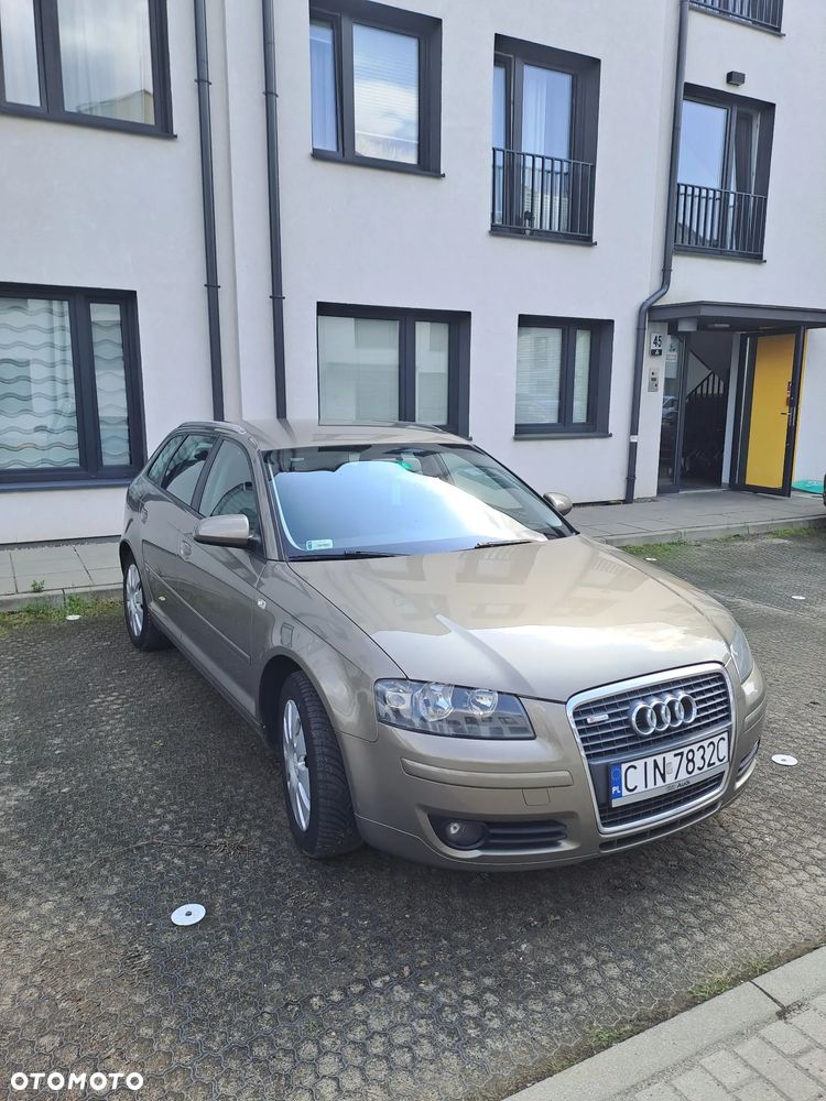 Audi A3 Sportback 1.6 FSI Ambiente - 1