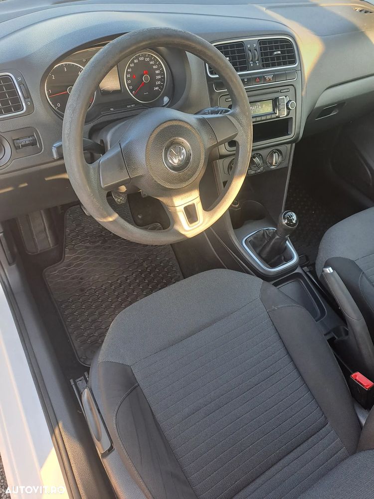 Volkswagen Polo 1.6 TDI Blue Motion Technology Comfortline - 3