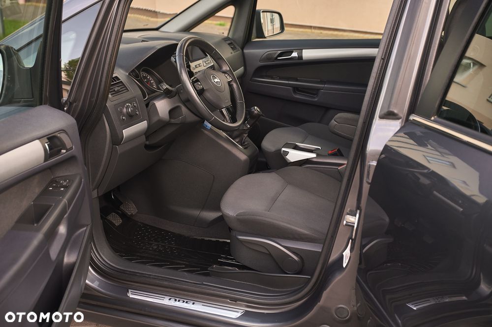 Opel Zafira 1.8 16V Comfort - 21