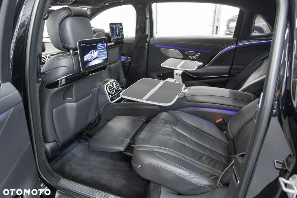 Mercedes-Benz Klasa S 560 4-Matic L 9G-TRONIC - 22