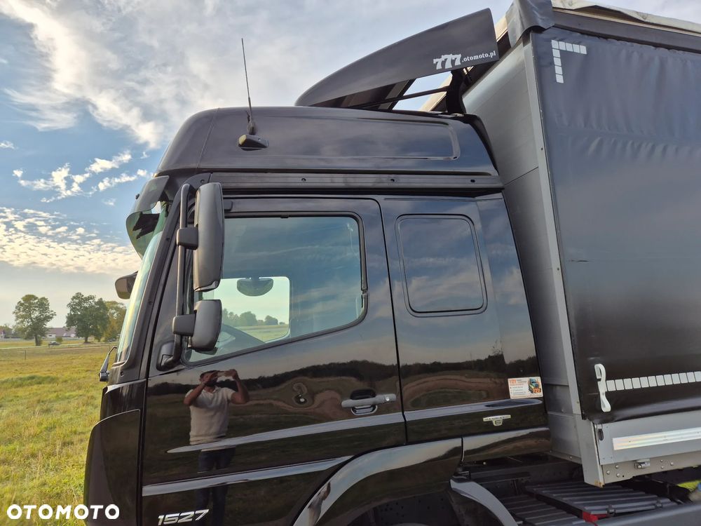 Mercedes-Benz Atego 1527 burto-firana z windą 7.2m SUPER STAN / GLOB / SYPIALNY / z Niemiec - 19