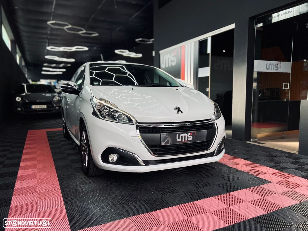 Peugeot 208 1.6 BlueHDi Style - 5