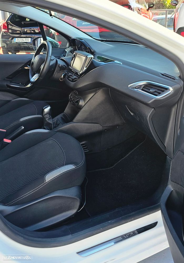 Peugeot 208 PureTech 82 Start & Stop Style - 7