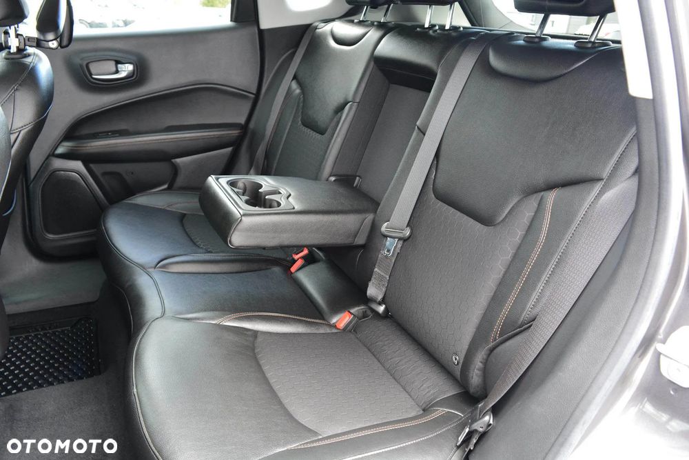 Jeep Compass 1.3 TMair Limited FWD S&S - 36