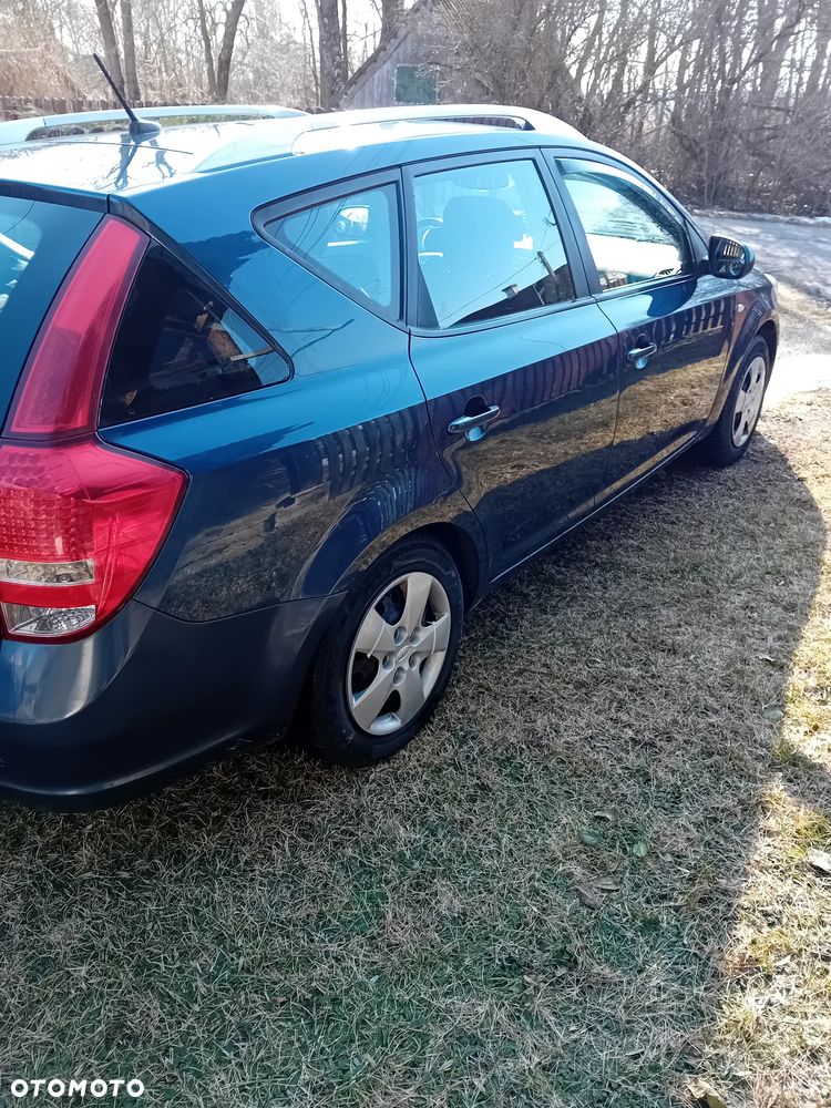 Kia Ceed 1.6 CVVT ISG Spirit - 17