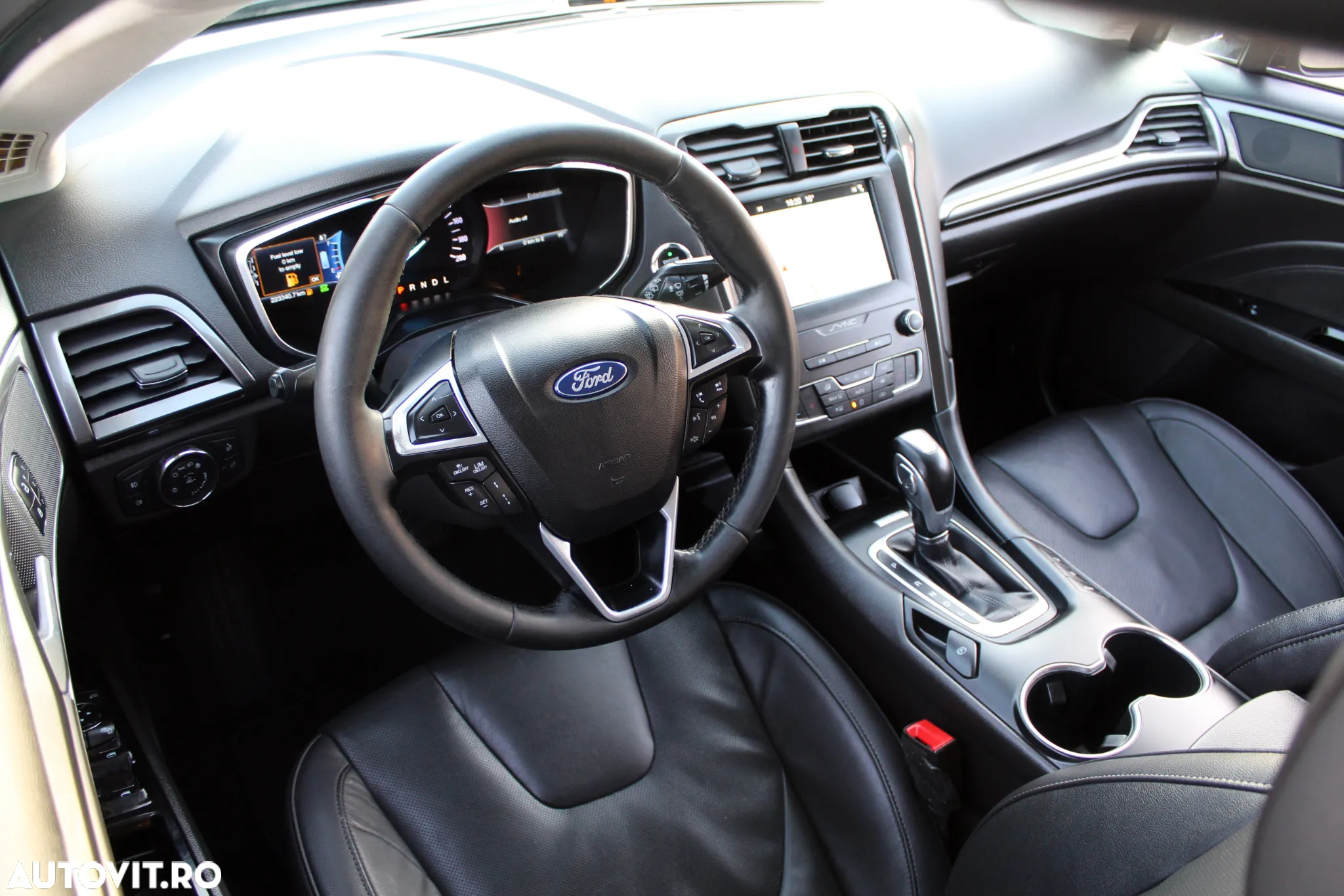 Ford Mondeo 2.0 HEV Titanium - 8