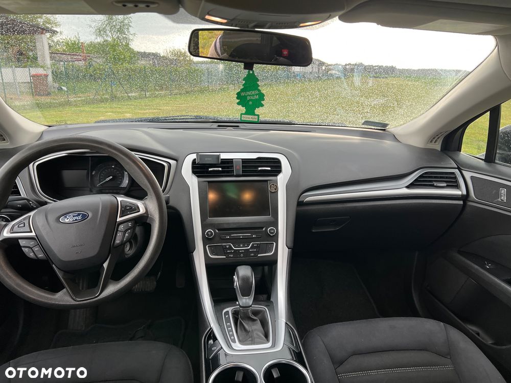 Ford Fusion - 2