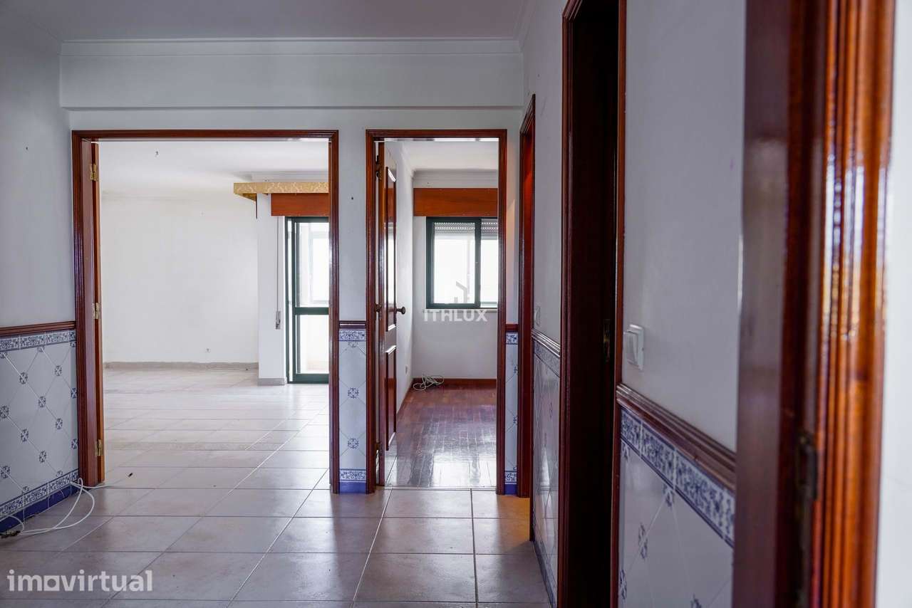 Apartamento T2 com Excelente Localização em Alhos Vedros - Grande imagem: 5/18