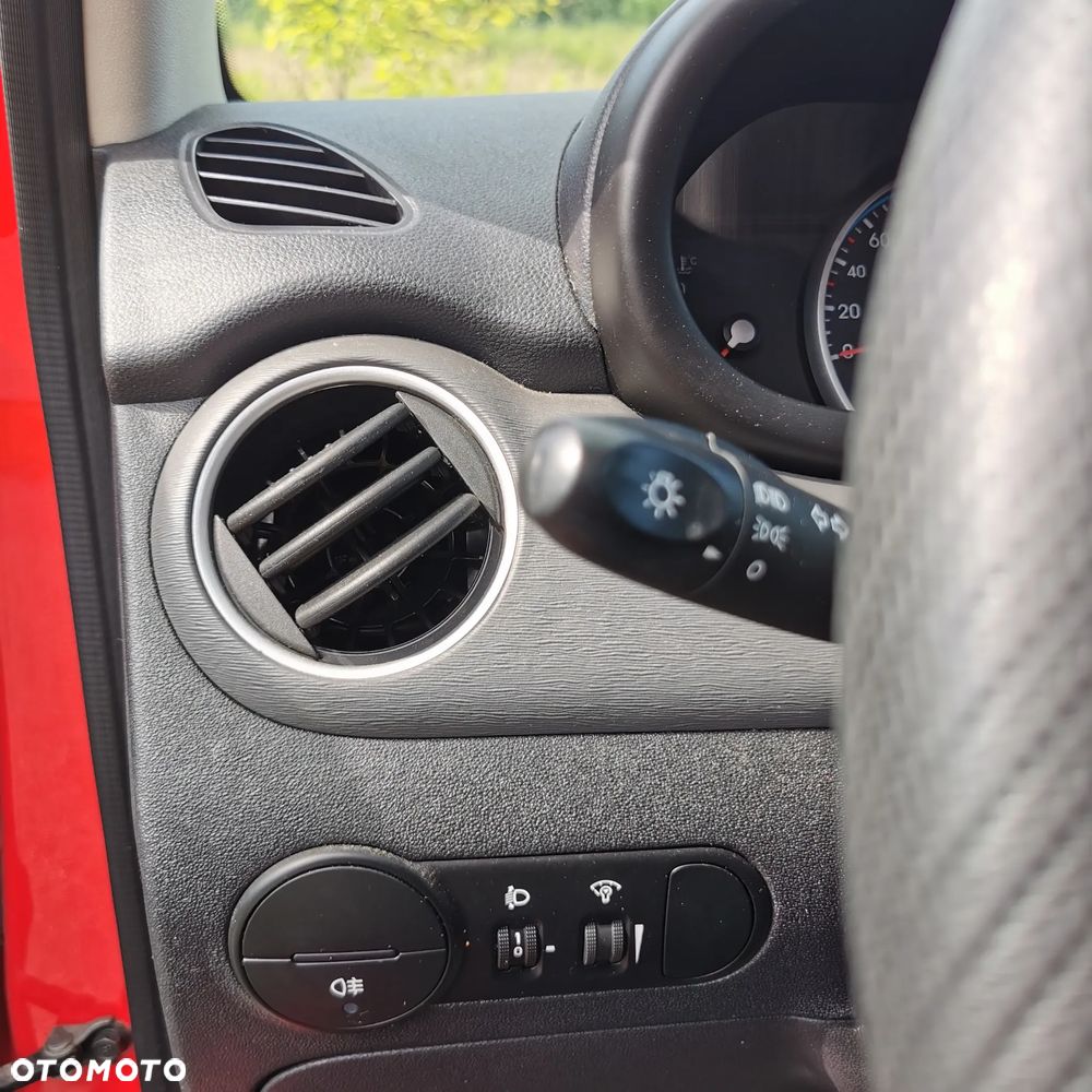 Hyundai i10 1.1 Base - 10