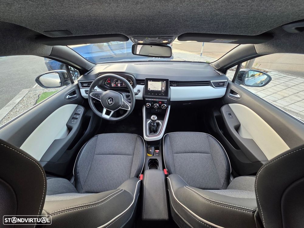 Renault Clio - 24