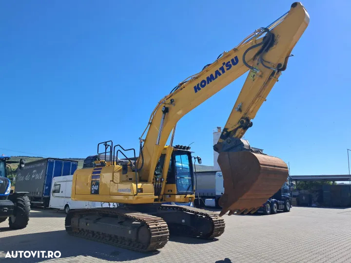Komatsu pc240lc-11 - 5