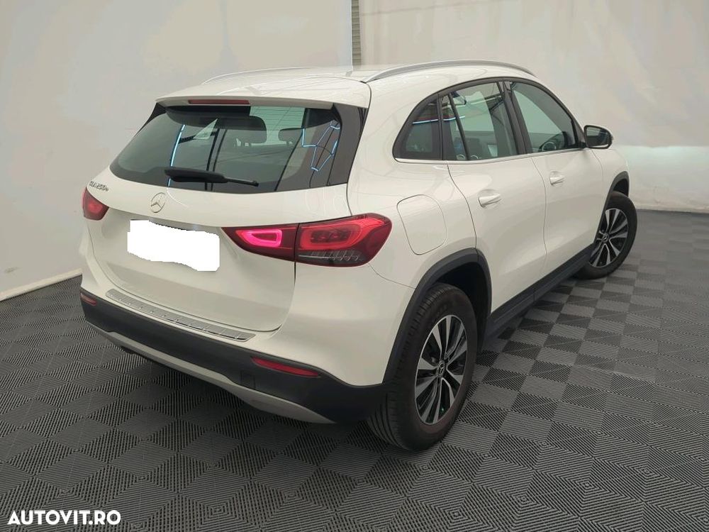 Mercedes-Benz GLB 200 4MATIC Aut. - 2