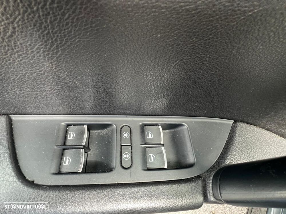 VW Touareg 3.0 TDI V6 Tiptronic - 11