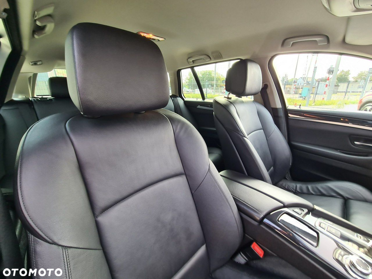 BMW Seria 5 520d Touring - 27