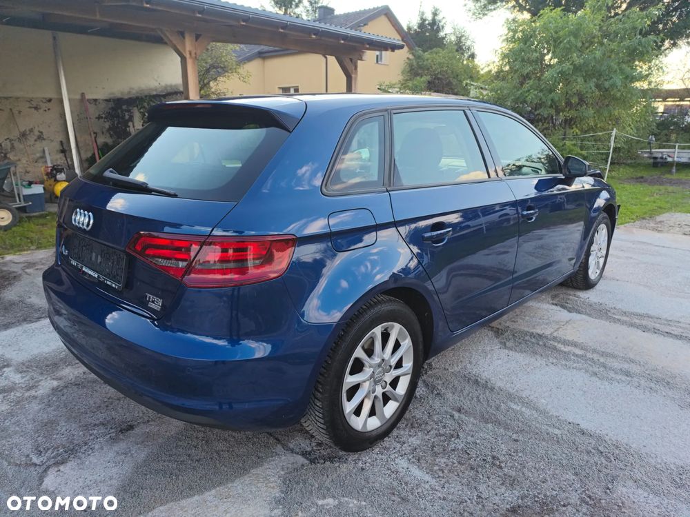 Audi A3 Sportback 1.4 TFSI CoD ultra Attraction - 8