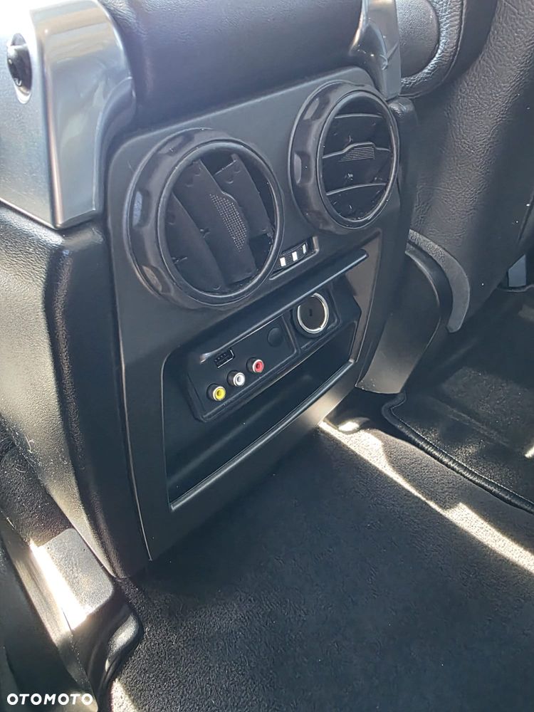 Land Rover Discovery 3.0 V6 Supercharged HSE - 27