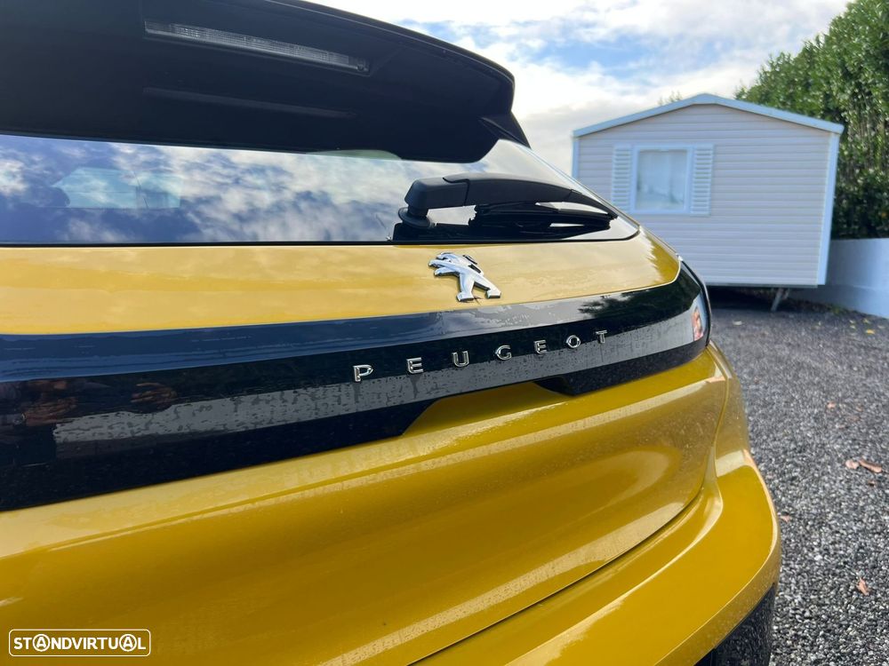 Peugeot 208 1.2 PureTech Allure - 22