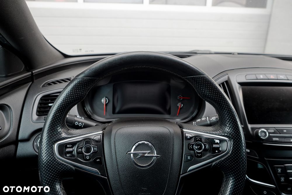 Opel Insignia 1.6 T Cosmo S&S - 17