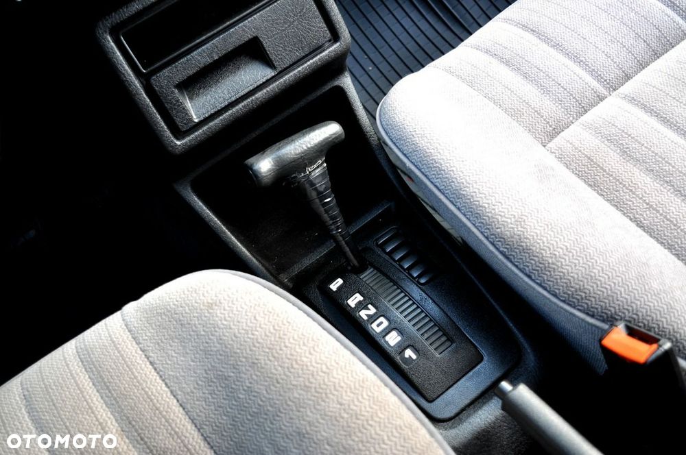 Volkswagen Golf - 16