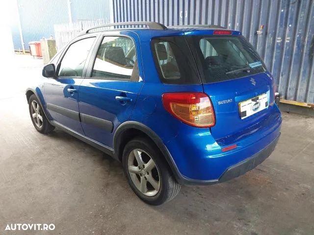 Dezmembrez Suzuki SX4 1.6i Albastru - 4