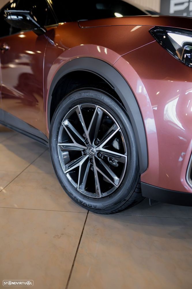 Lexus LBX Emotion - 8