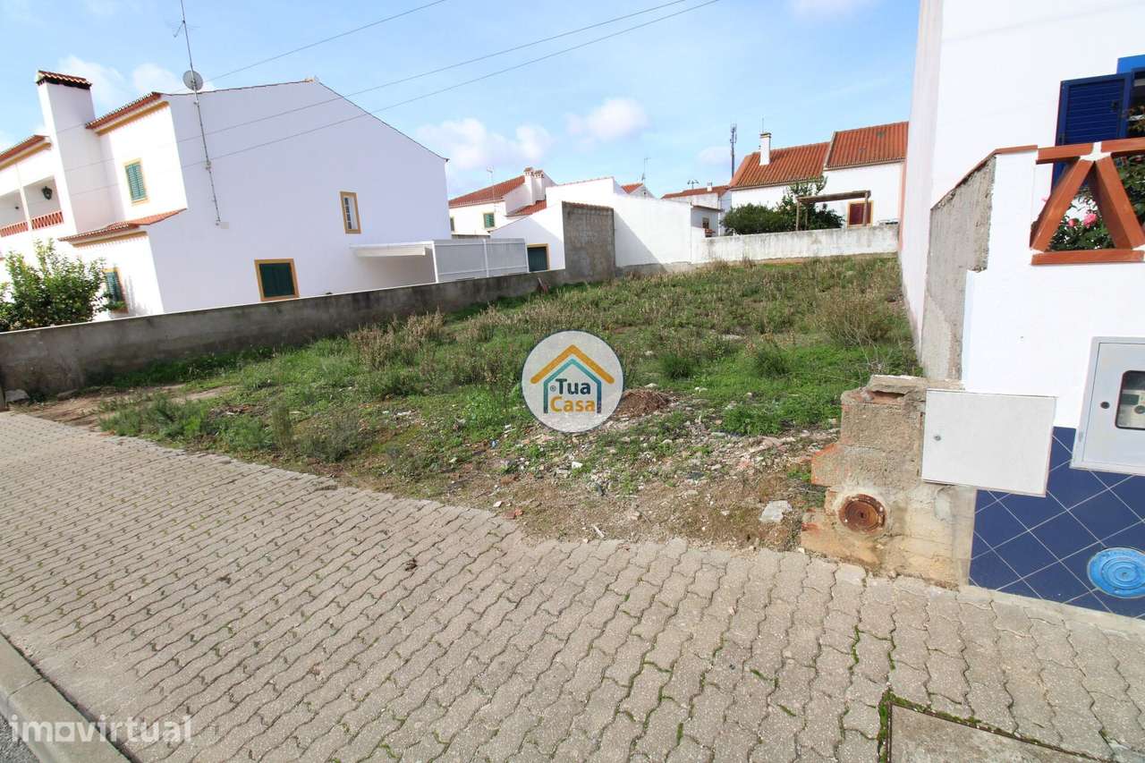 Terreno Urbano com 281,25 m2 de área total e de Implantação de edifíci - Grande imagem: 2/16