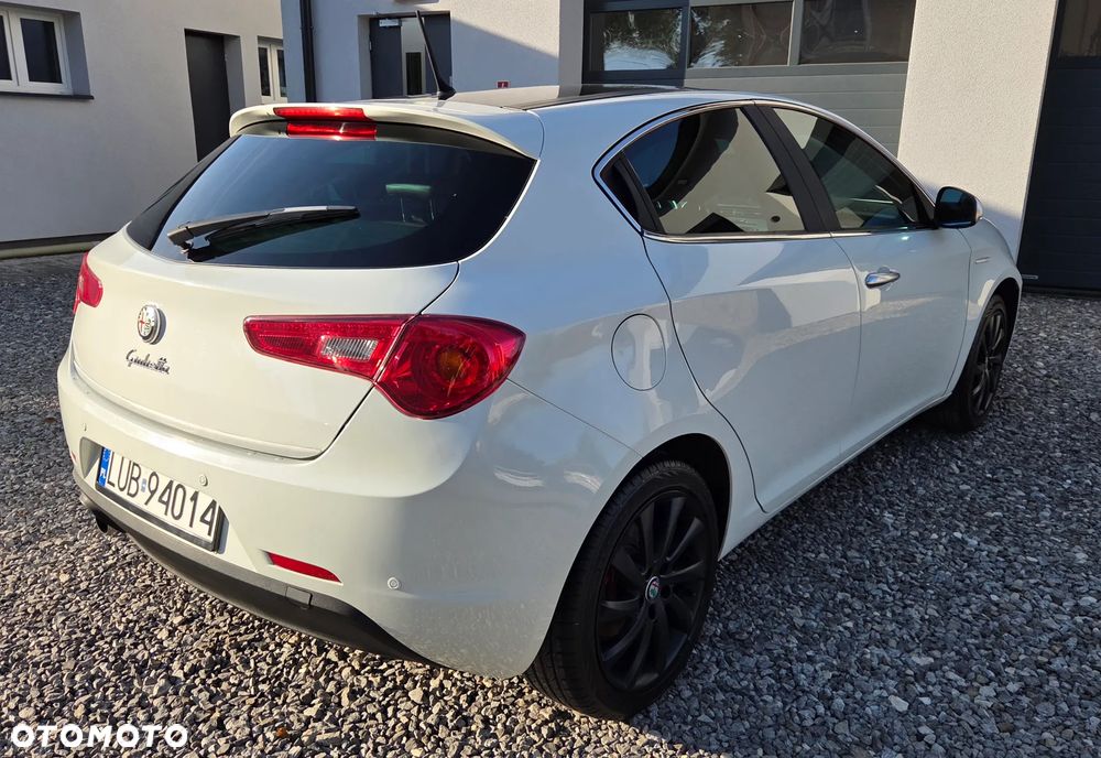 Alfa Romeo Giulietta 1.6 JTDM Distinctive - 5