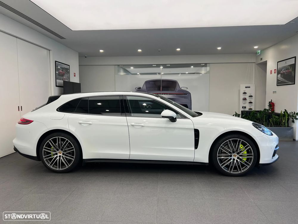 Porsche Panamera Sport Turismo 4 E-Hybrid - 10