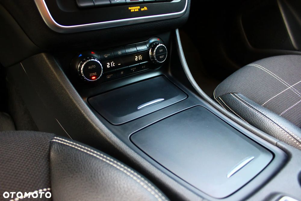 Mercedes-Benz GLA 200 (CDI) d 7G-DCT AMG Line - 28