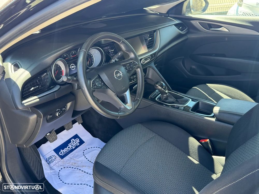 Opel Insignia Grand Sport - 13