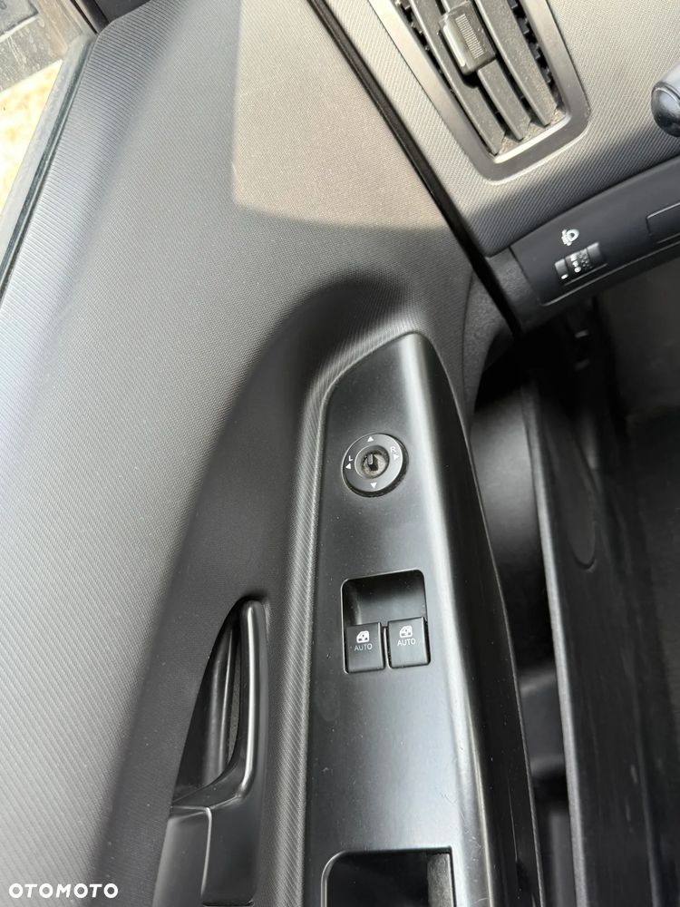 Kia Ceed Cee'd 1.6 Crdi Comfort + - 23