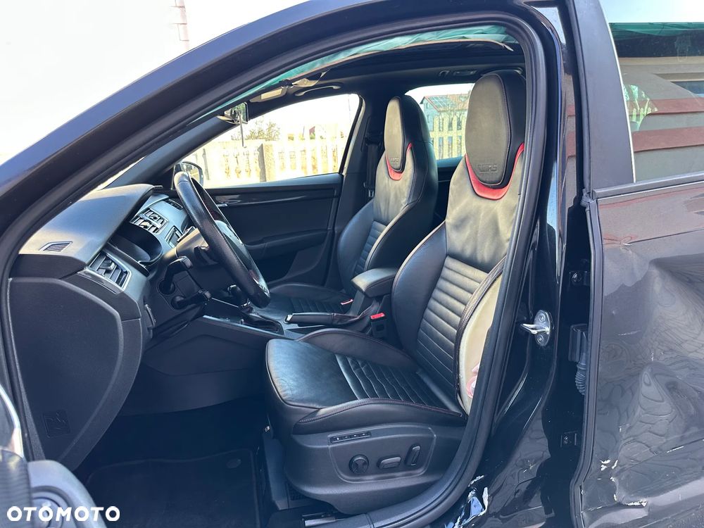 Skoda Octavia 2.0 TDI DSG RS - 11