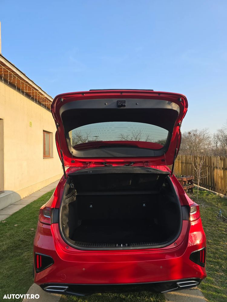 Kia Ceed 1.5 T-GDI MHEV 7DCT GT Line - 25