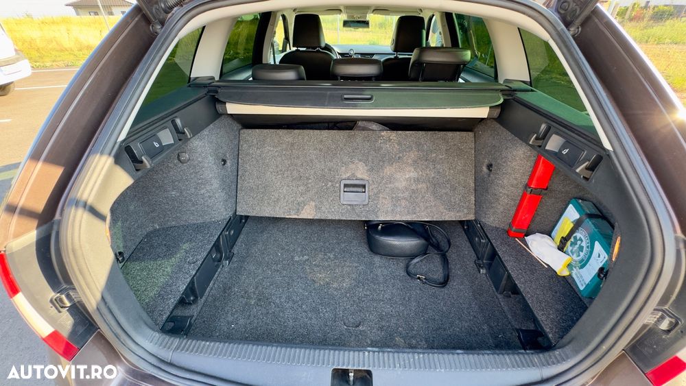 Skoda Octavia 2.0 TDI DSG Style - 17