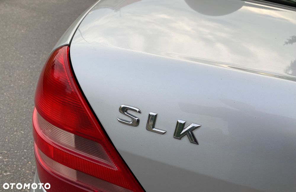 Mercedes-Benz SLK 200 - 13