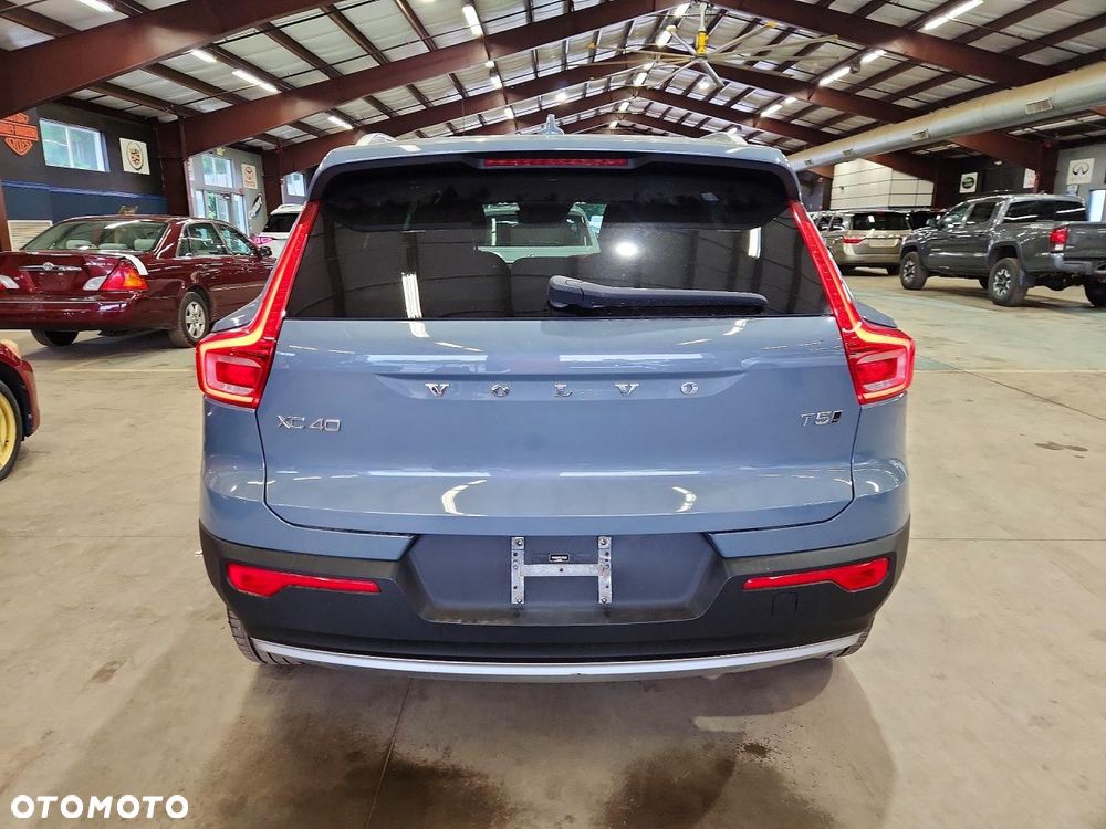 Volvo XC 40 T5 AWD Momentum - 6