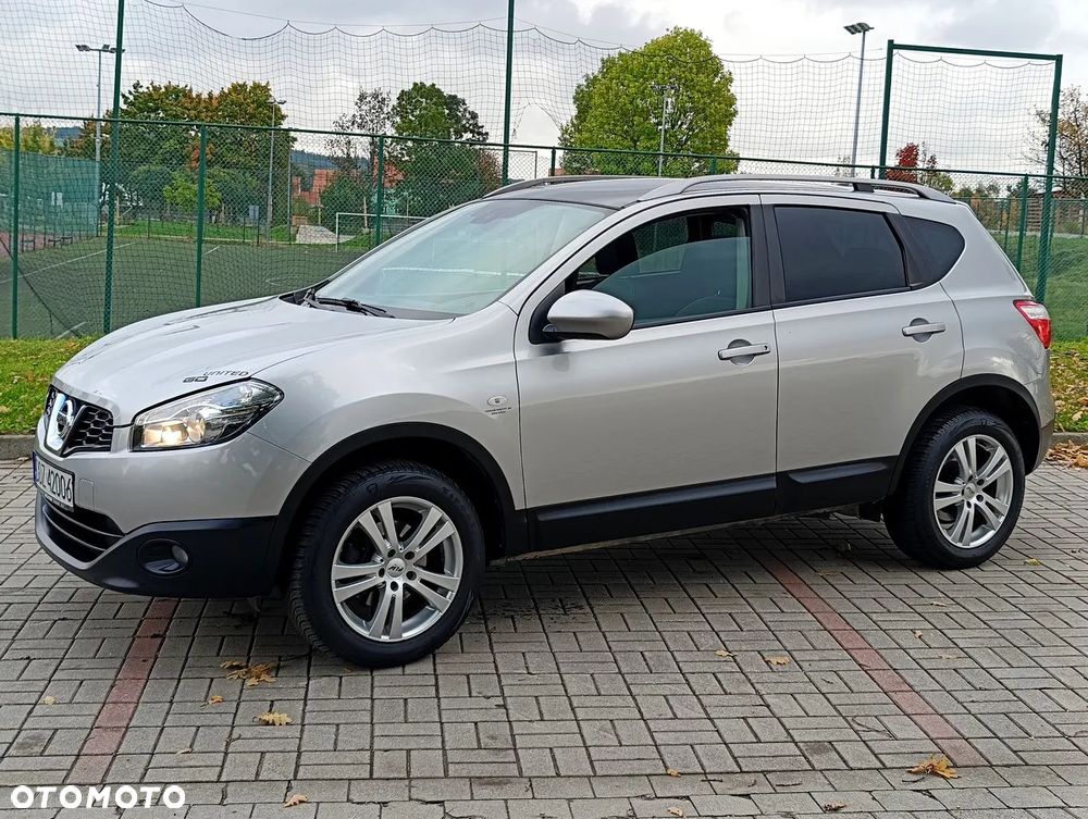 Nissan Qashqai 2.0 4 x 4 CVT tekna - 2