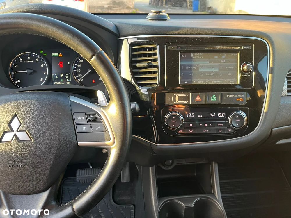 Mitsubishi Outlander 2.0 Intense 4WD CVT - 12
