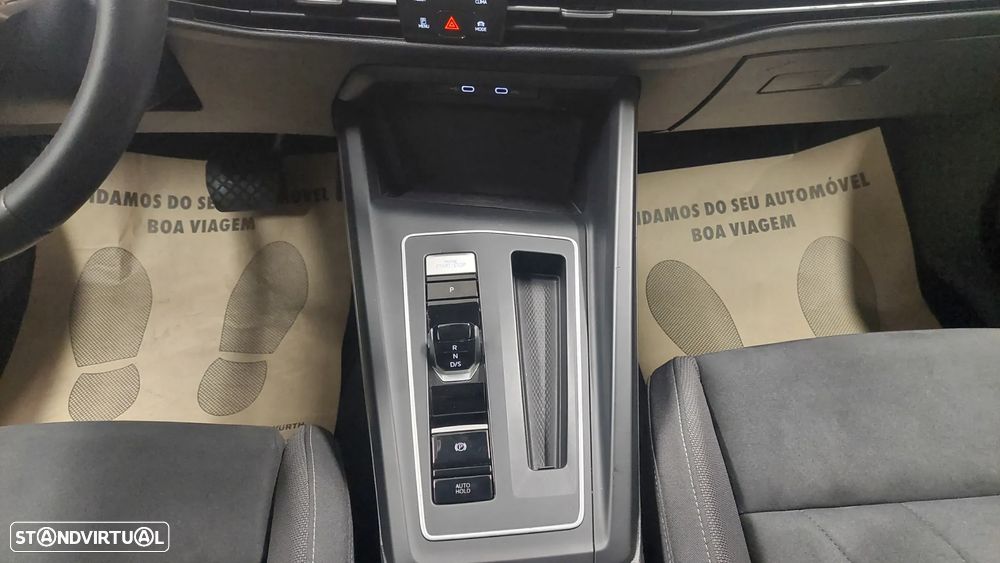 VW Golf 1.4 TSI e-Hybrid DSG - 19