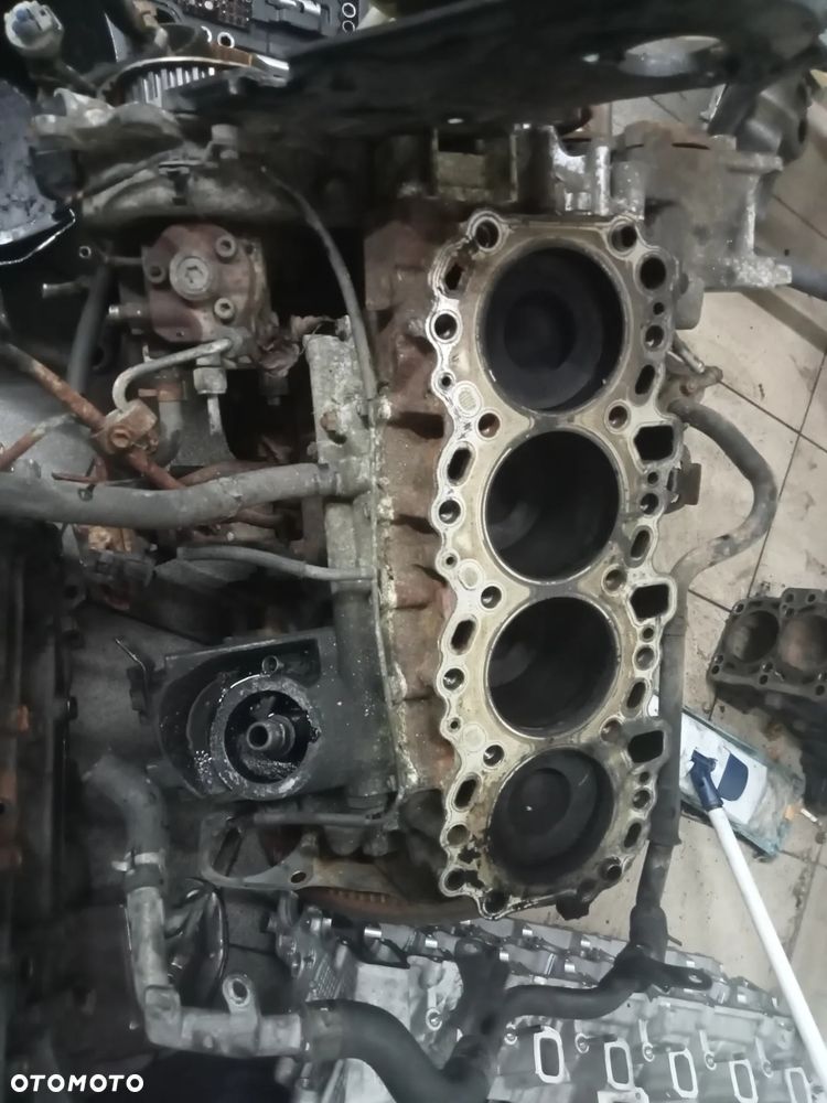 BLOK SILNIKA HILUX 2.5 D4D 2KD