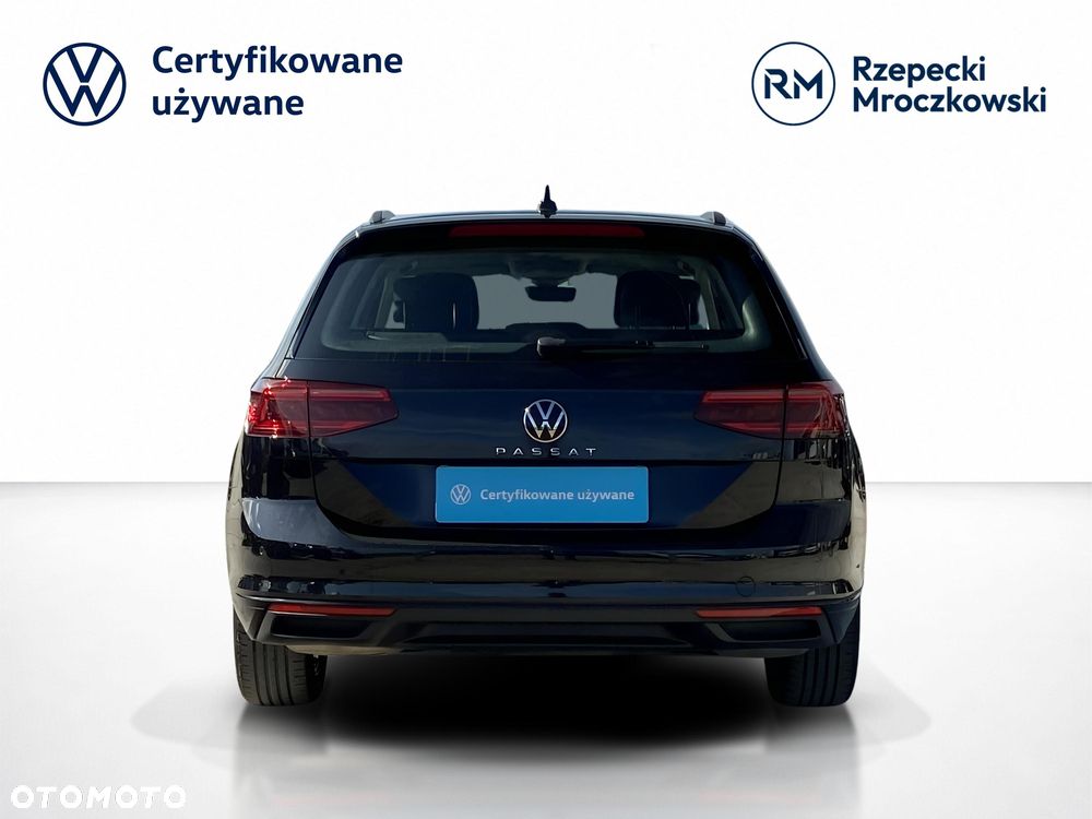 Volkswagen Passat 2.0 TSI Business DSG - 17