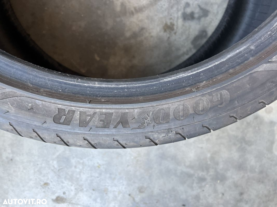 vând 2 anvelope 305/30/20 goodyear de vară ca noi - 4