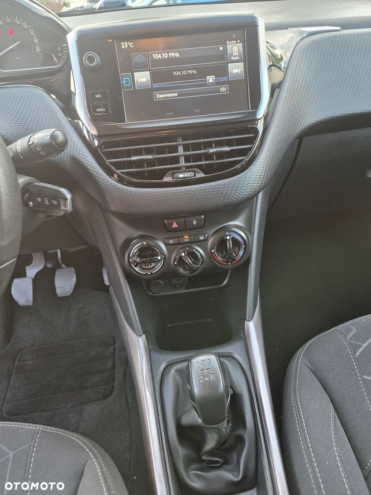 Peugeot 2008 - 36