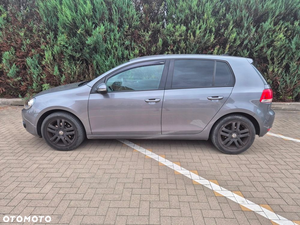Volkswagen Golf - 2