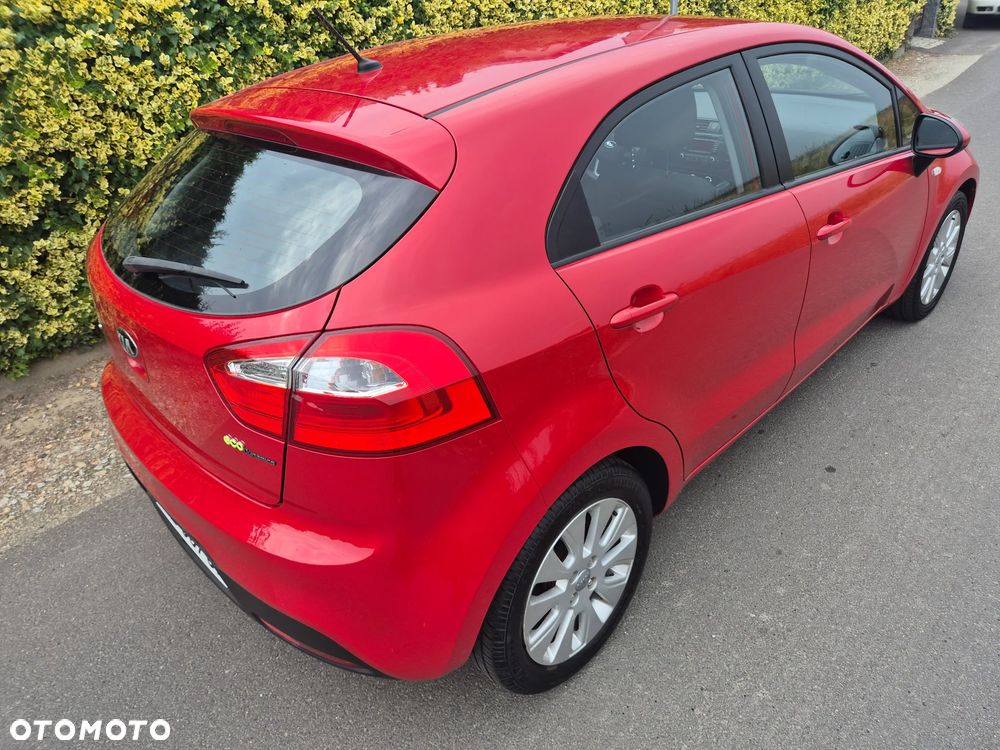 Kia Rio 1.1 CRDI Dream Team Edition - 3