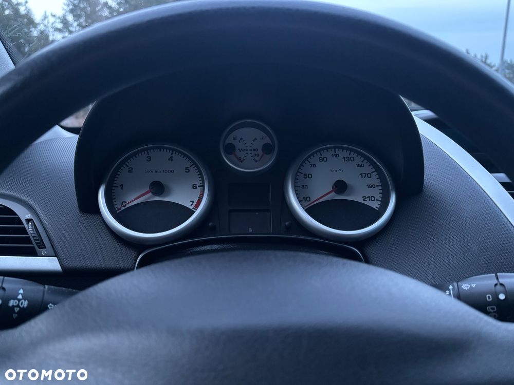 Peugeot 207 95 VTi Urban Move - 17